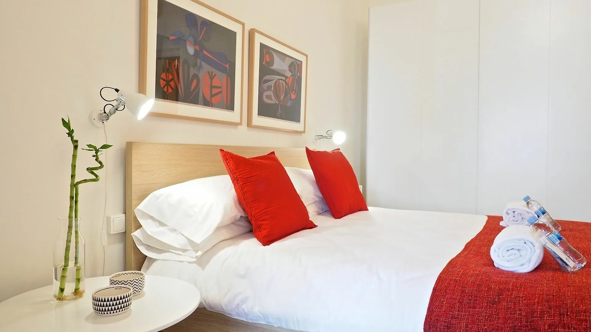 Placa Catalunya Design Apartment Barcelona 0*,  Spain